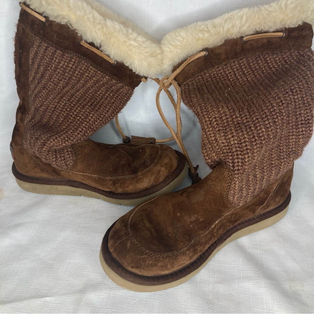 Ugg Australia suburb crochet boots